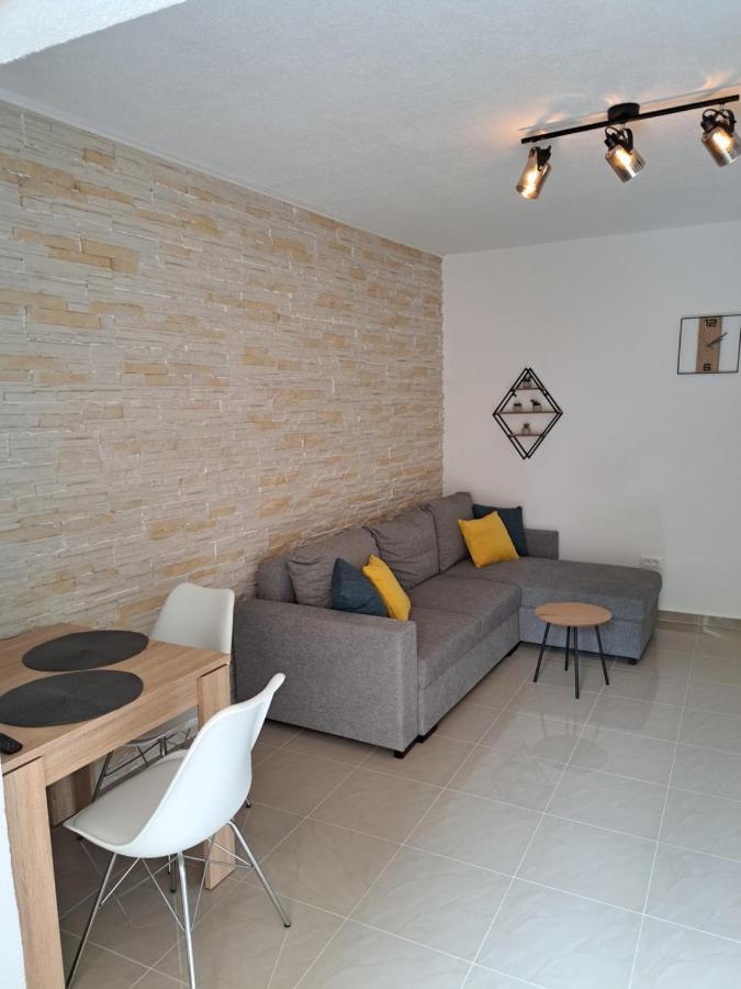 Apartman Polegubic Biograd Na Moru Exterior photo